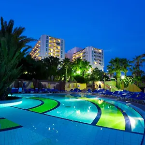 https://fantasia-hotel-de-luxe-kusadasi.aegeanhotels.net