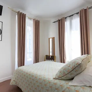 Ideal Hotell Paris