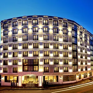 Hotel Dora