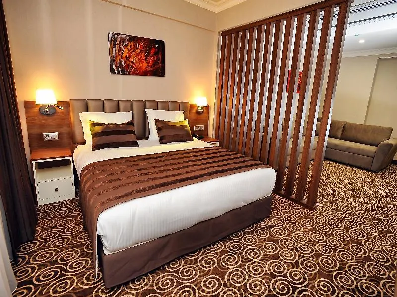 Delta Hotel Istanbul & Old City 3*,